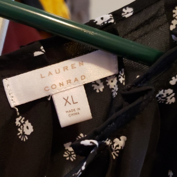 Blouse - Picture 2 of 4